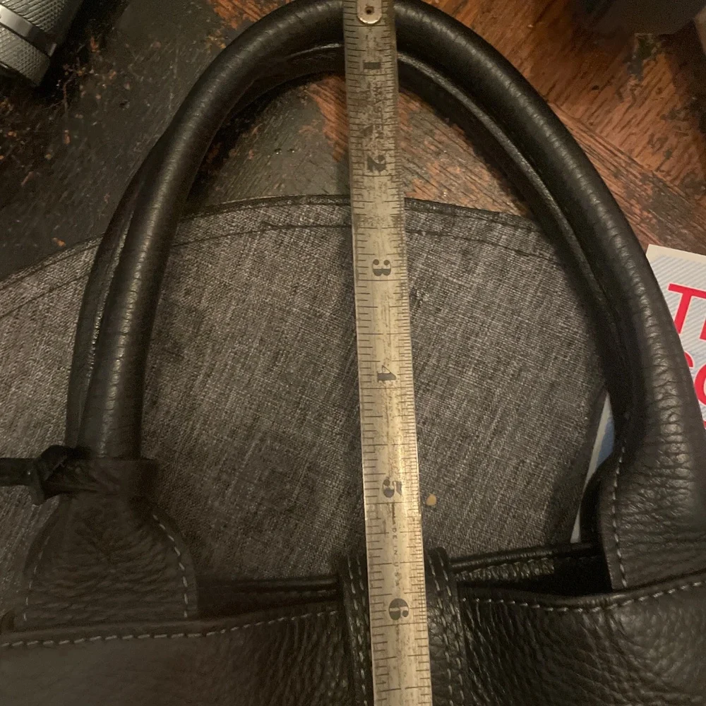 Made in Italy pebbled leather Courage B convertible bag - Picture 8 of 10